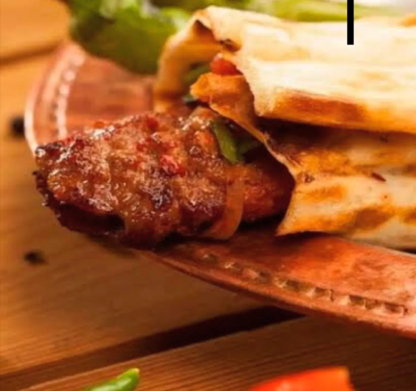 Dürümler: Pratik ve Lezzetli Kebap Keyfi - Adana, tavuk, ciğer, çöp şiş ve daha fazlası; dürüm çeşitleriyle kebap lezzetini pratik ve doyurucu şekilde yaşayın! Antalya Lara'da Kebapçı Şeyhmuslara'da dürüm menüsü ve sunum önerileri. Dürümler: Pratik ve Lezzetli Kebap Keyfi - Adana, tavuk, ciğer, çöp şiş ve daha fazlası; dürüm çeşitleriyle kebap lezzetini pratik ve doyurucu şekilde yaşayın! Antalya Lara'da Kebapçı Şeyhmuslara'da dürüm menüsü ve sunum önerileri.